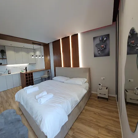 Luxury Square 21, Seven Heavens شقة *