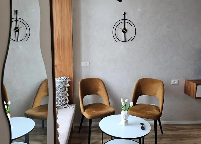 Luxury Square 21, Seven Heavens * 地拉那